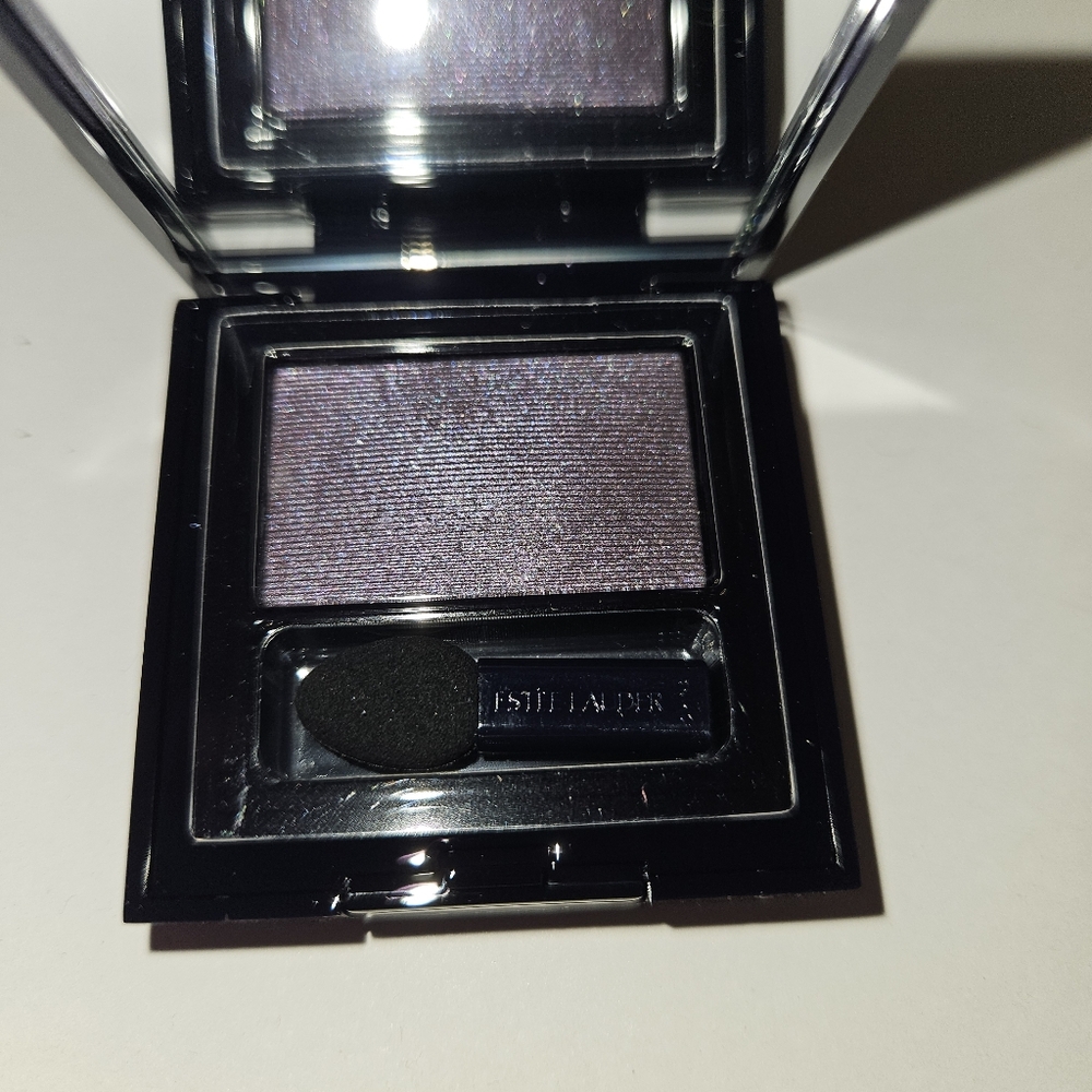 Estee Lauder Eyeshadow in Infamous Orchid